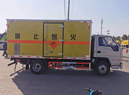 唐县爆破器材运输车工人安全操作规范与智能技术保障